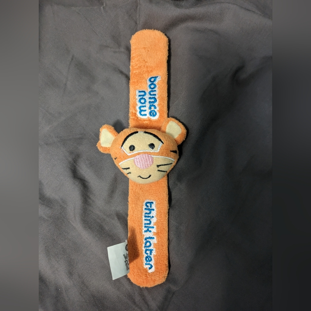 Disney Winnie the Pooh Tigger Slap Bracelet Plush Plushie